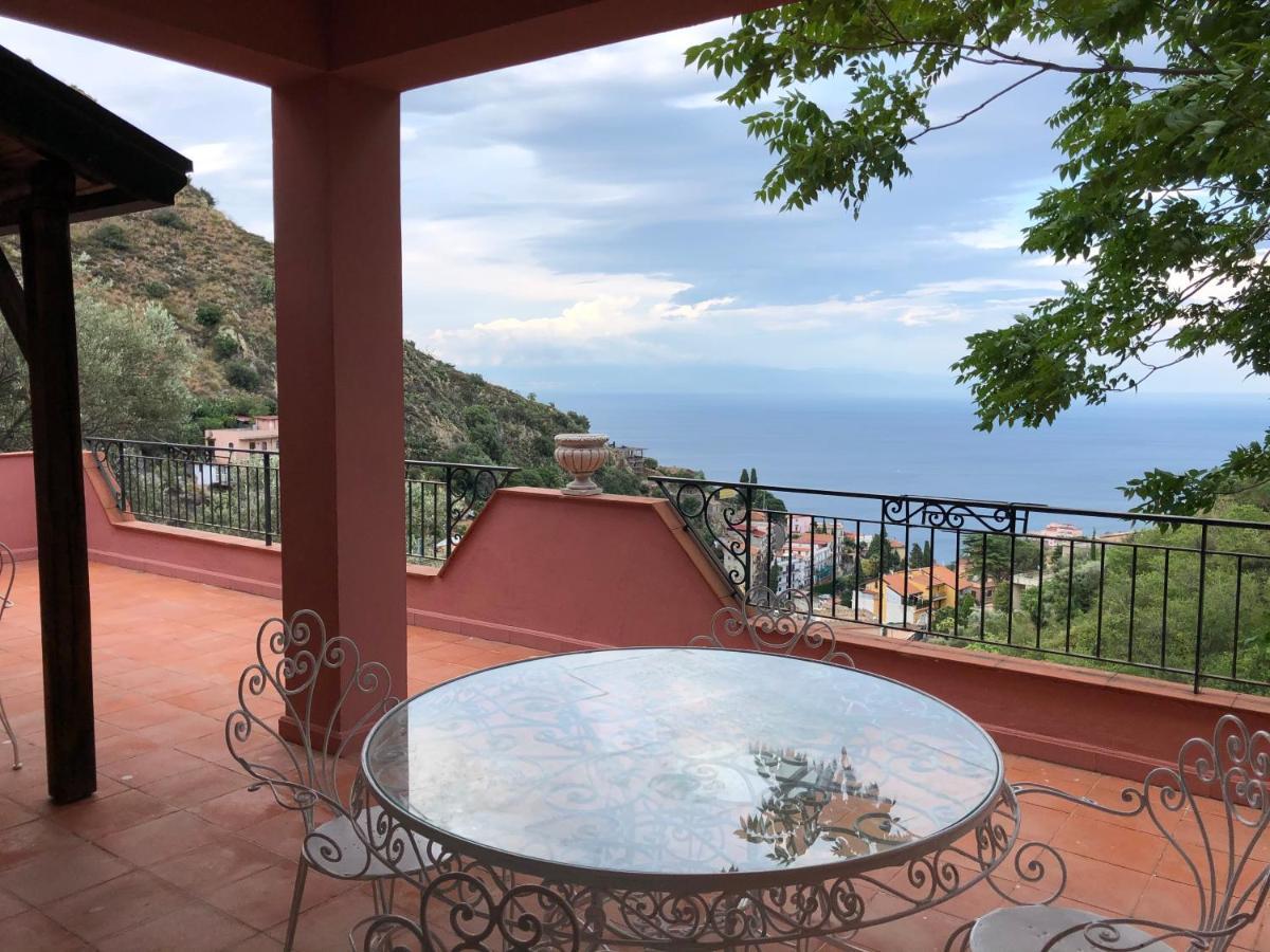تاورمينا Villa Le Petit Paradis المظهر الخارجي الصورة