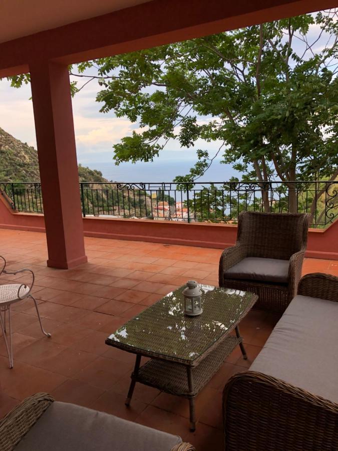 تاورمينا Villa Le Petit Paradis المظهر الخارجي الصورة