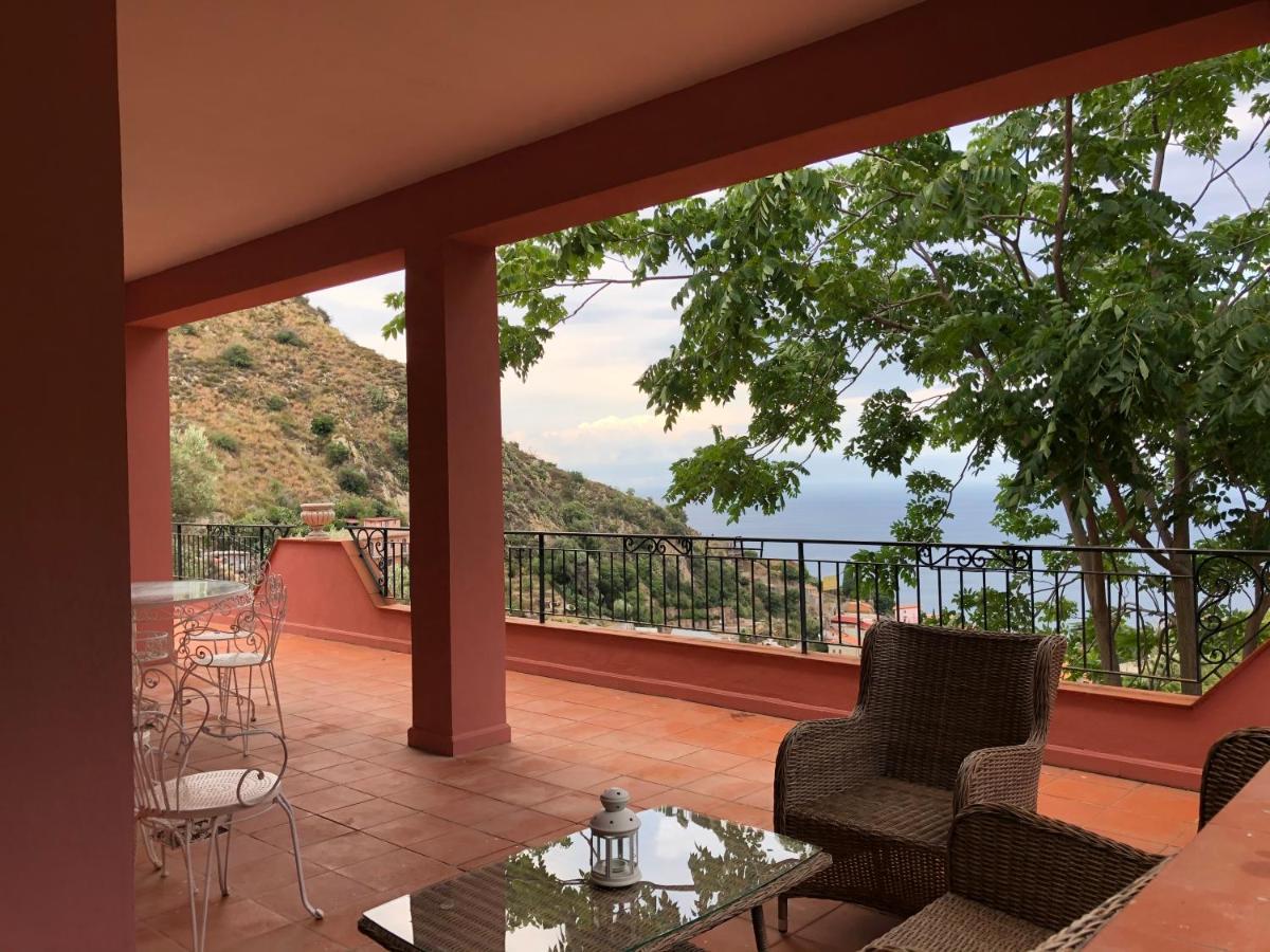 تاورمينا Villa Le Petit Paradis المظهر الخارجي الصورة