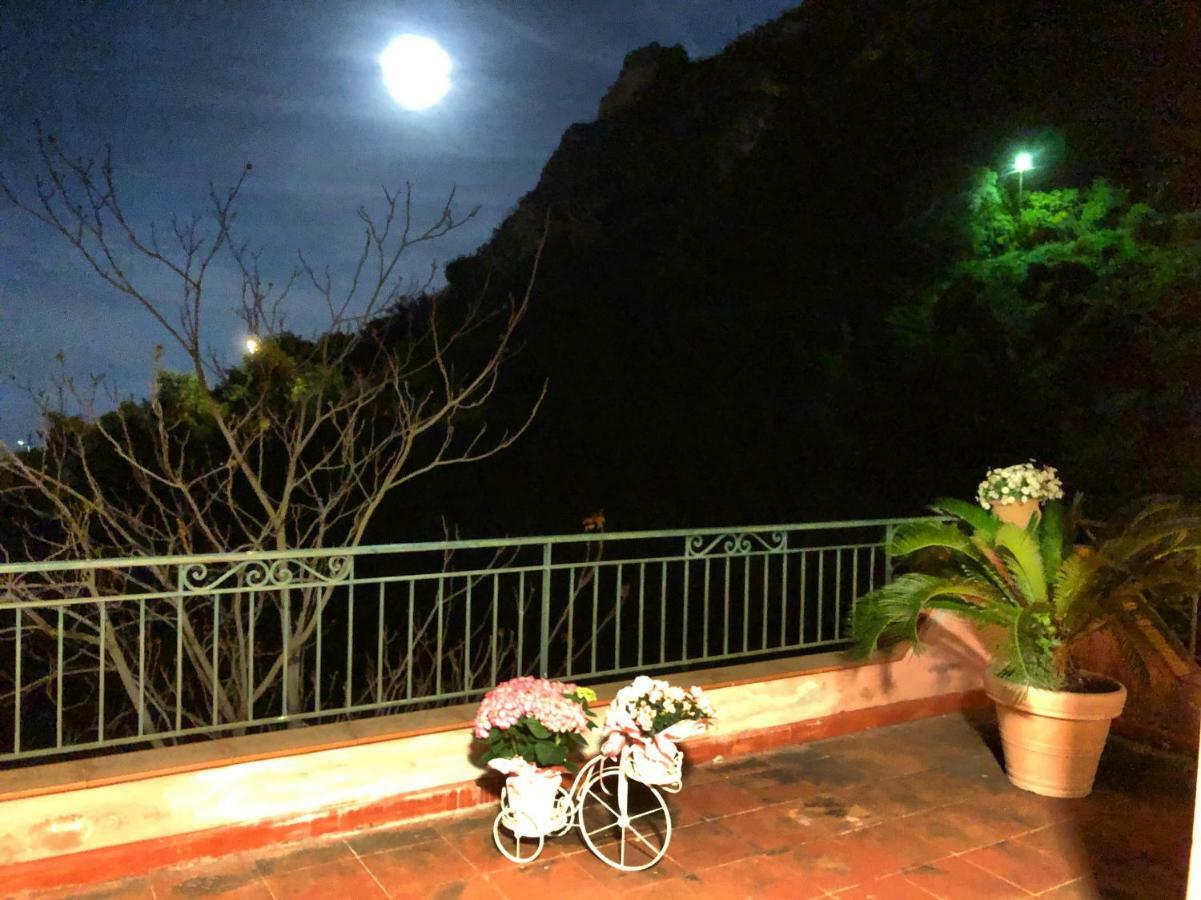 تاورمينا Villa Le Petit Paradis المظهر الخارجي الصورة