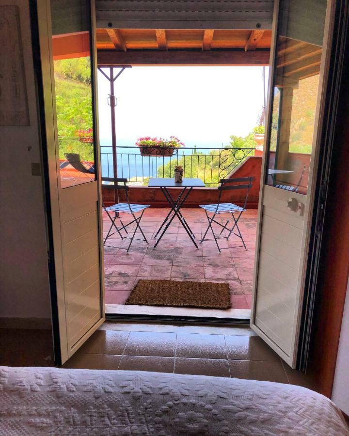 تاورمينا Villa Le Petit Paradis المظهر الخارجي الصورة